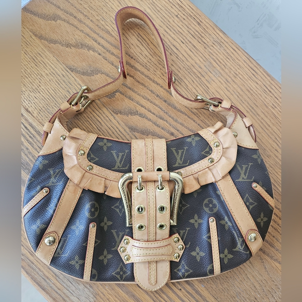 Louis Vuitton Leonor Monogram Handbag
